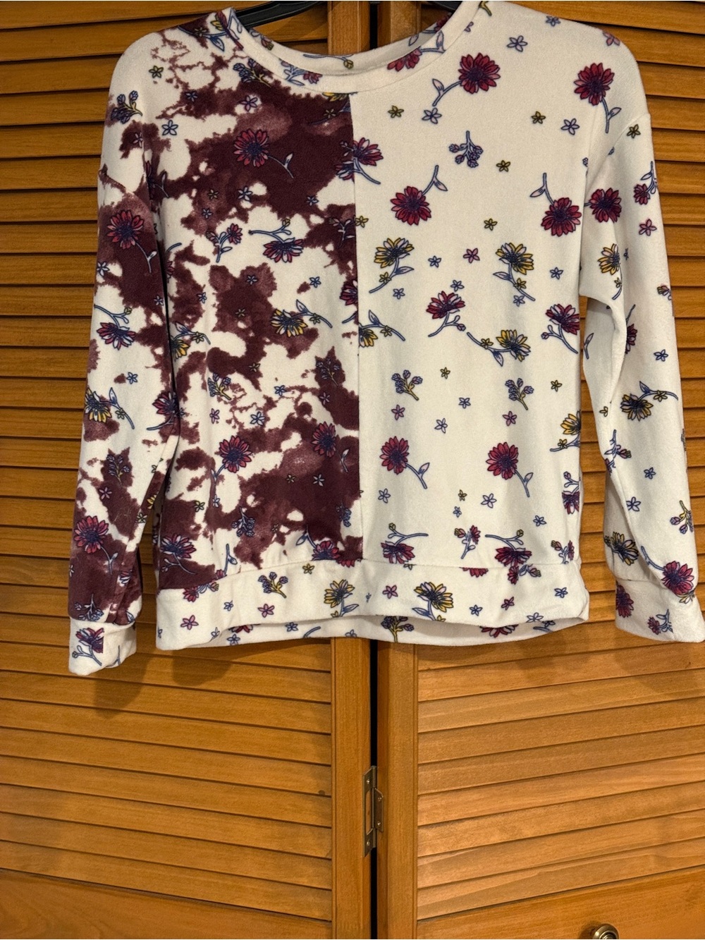 Belle Du Jour Coquette Loungecore Colorblock Fleece Flower Pullover Junior XL